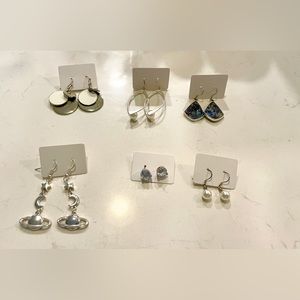 6 Earrings